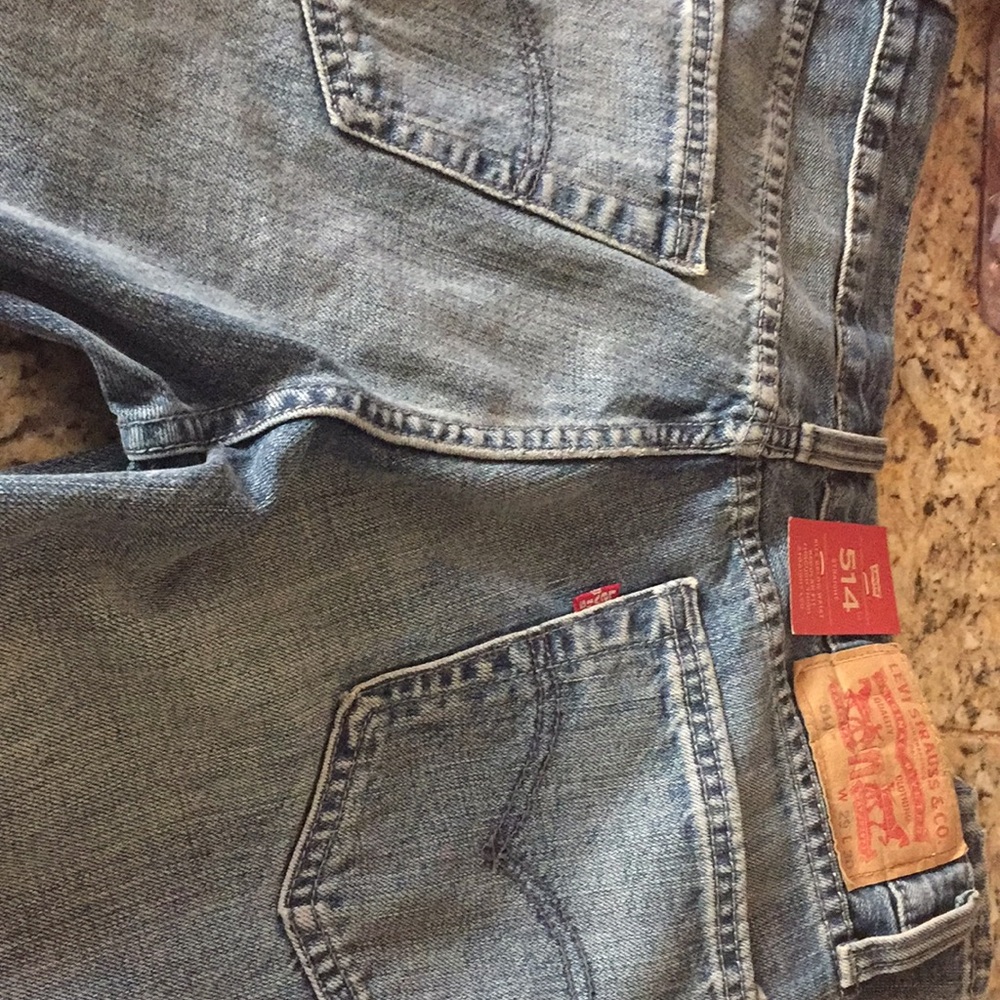 Levi’s 514 men’s 29/30 straight legged jeans